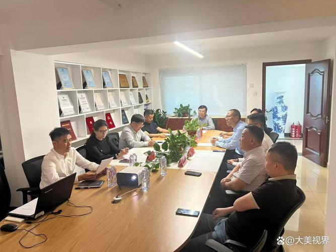 活动开始后,北京中实创建科技股份董事长徐盛荣汇报介绍公司
